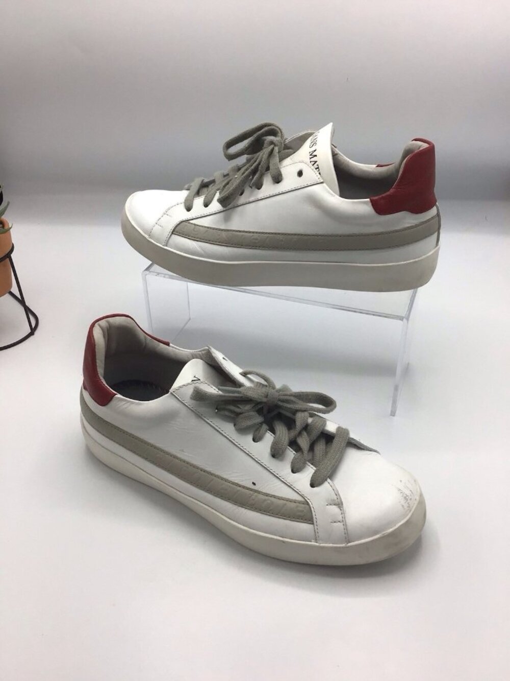 Sans Matin Women’s White Leather Sneakers US 8  38 Red Heel Low Top Casual Shoes